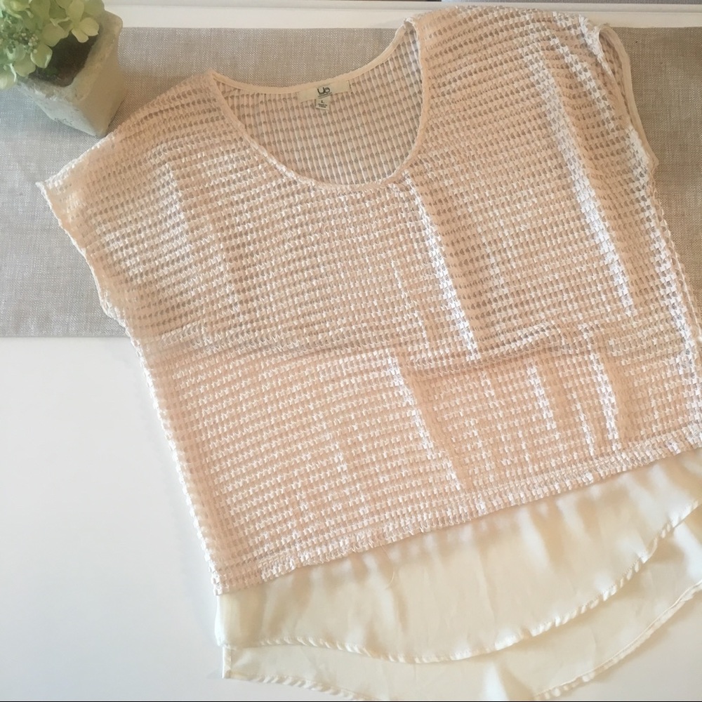 ✨Ya Los Angeles✨ Cream Open Weave Top (L)
